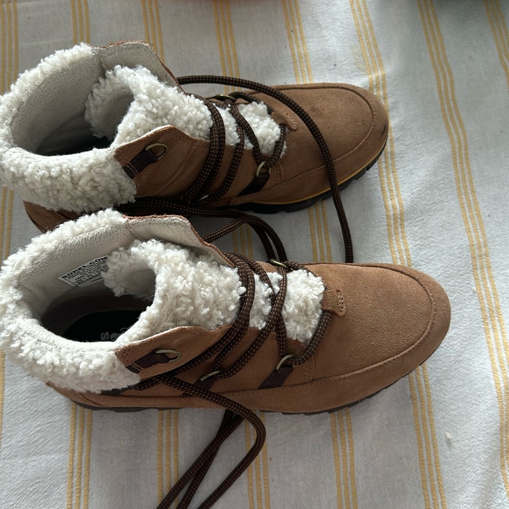 SOREL Harlow Lace Cozy Boots Waterproof Ankle Women’s Size 9.5 Velvet Tan